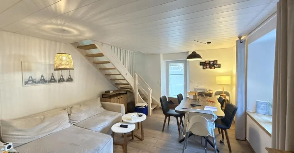 À vendre à Roches charmante maison de 3.5 pièces rénovée