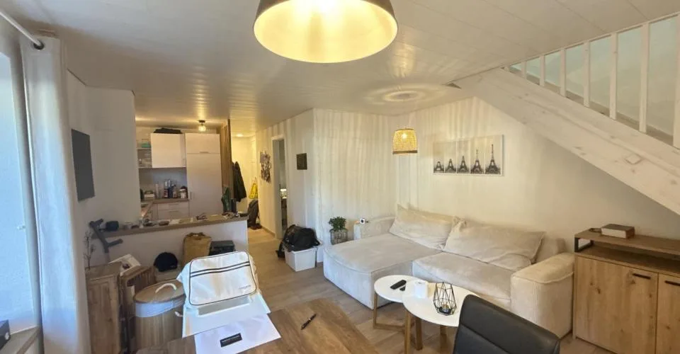 À vendre à Roches charmante maison de 3.5 pièces rénovée