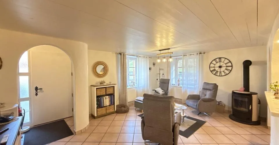 À Roches appartement de 3.5 pièces à plain-pied à vendre