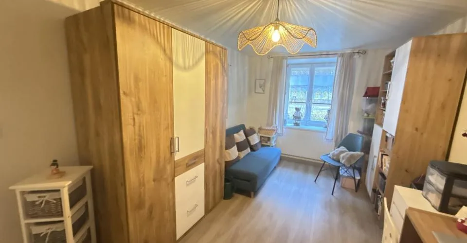 À Roches appartement de 3.5 pièces à plain-pied à vendre