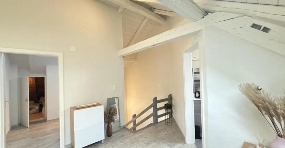 À vendre à Roches appartement de 5.5 pièces en duplex