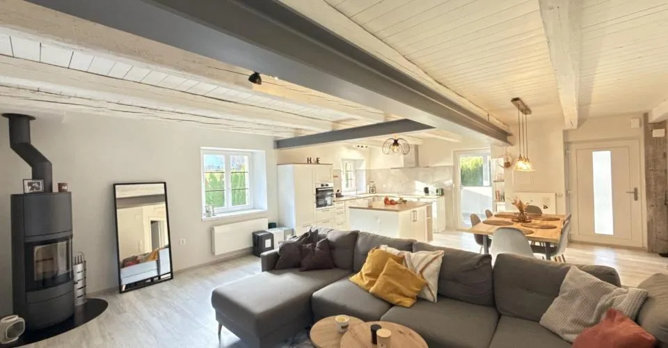 À vendre à Roches appartement de 5.5 pièces en duplex
