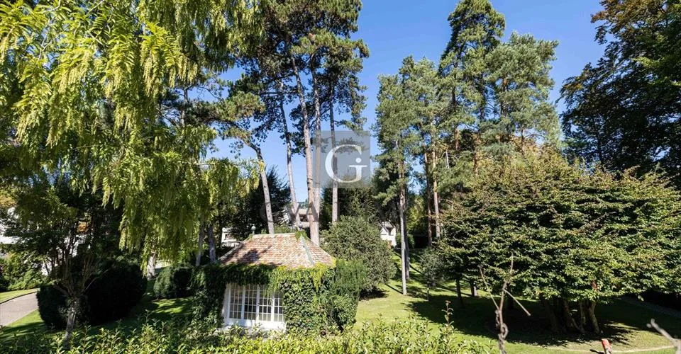 Superbe duplex avec grandes terrasses au cœur d'un parc privé