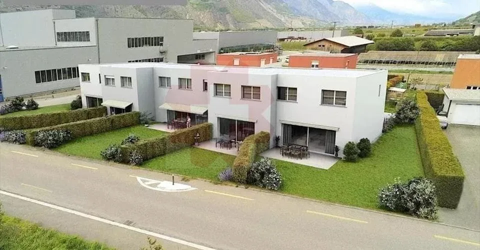 Dernière villa de 4,5 pièces – Foto 2 von 4
