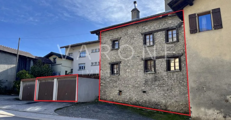 Maison villageoise de deux appartements à Roumaz-Savièse