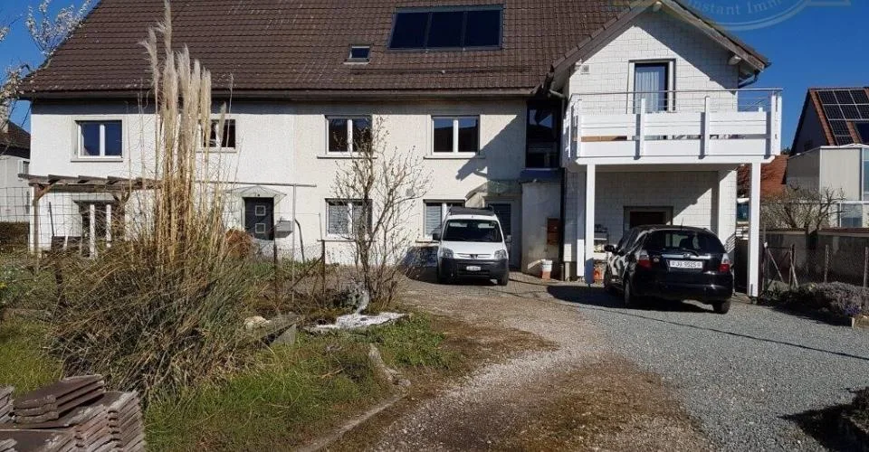 Maison mitoyenne entièrement rénovée à Alle