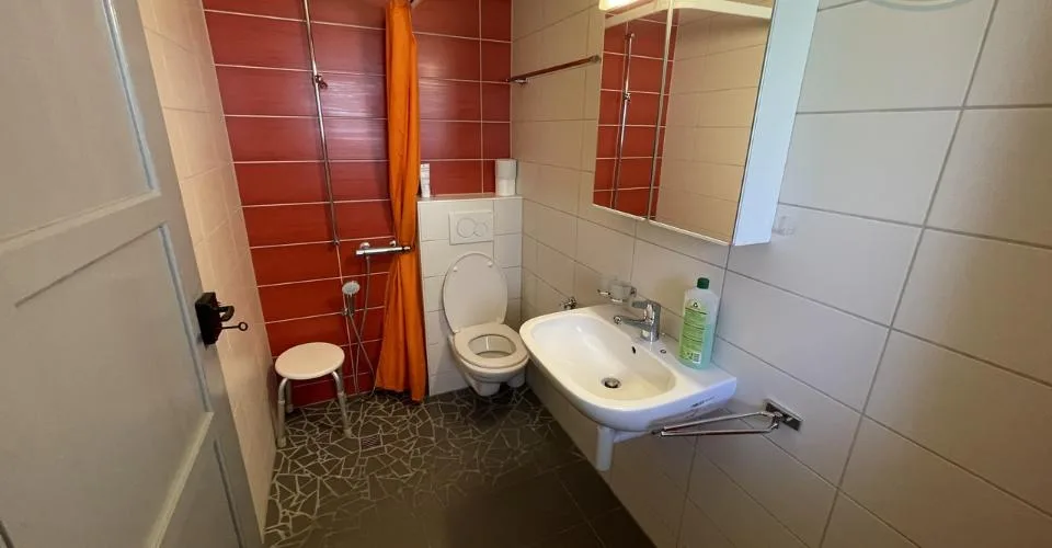 Maison mitoyenne entièrement rénovée à Alle