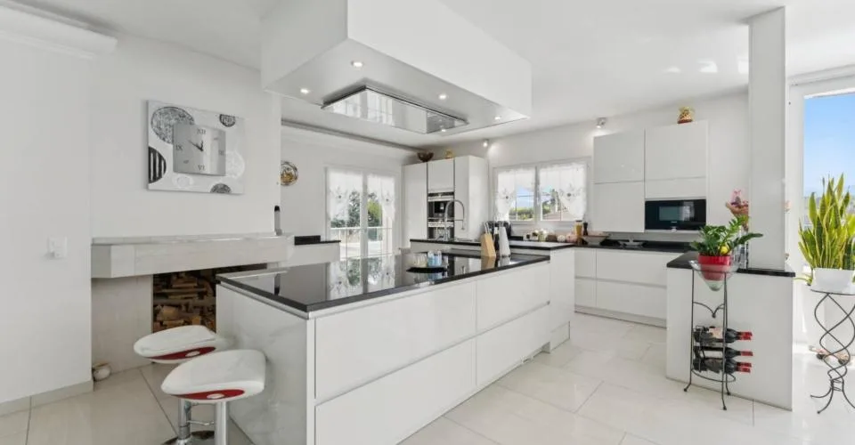 Maison d'exception à Granges-Paccot, fiscalité attractive – Foto 4 von 13