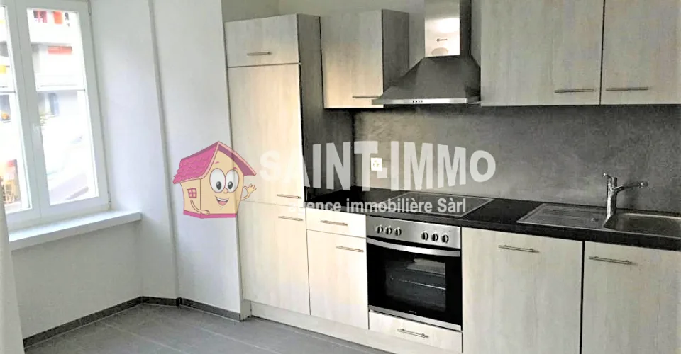 Immeuble locatif mixte de 6 appartements et bar/restaurant en plein centre de Saint-Imier