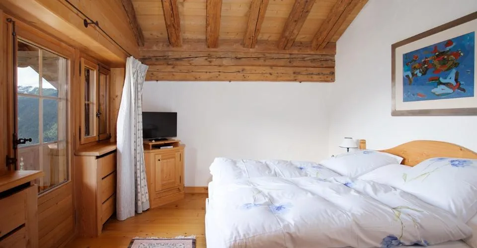 Luxueux chalet et son mazot indépendant – Foto 5 von 6