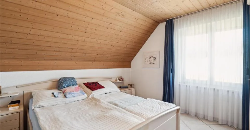 Charmant appartement mansardé avec vue sur la verdure