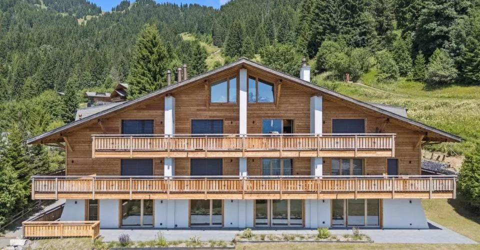 Rare duplex avec jardin, ski-in & ski-out, vue sublime! – Foto 6 von 13