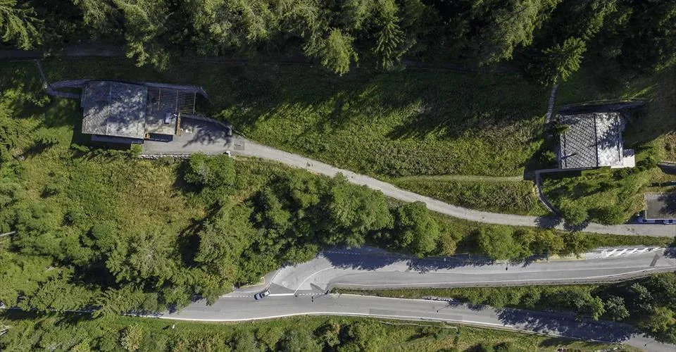 Deux terrains constructibles, libres de mandat avec accès au Bisse – photo 4 sur 12