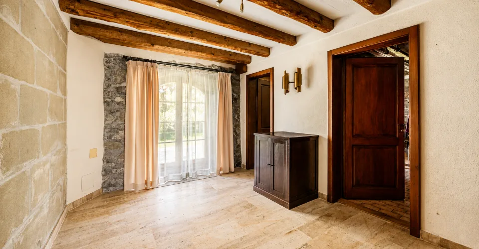 Ancienne ferme vaudoise rénovée avec potentiel