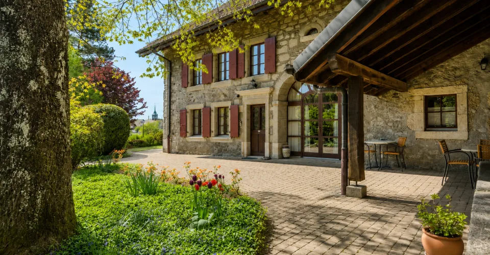 Ancienne ferme vaudoise rénovée avec potentiel