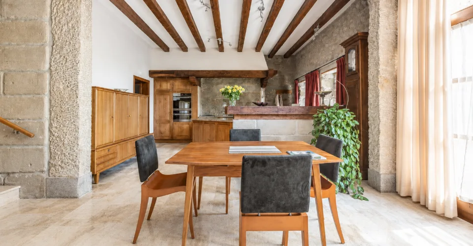 Ancienne ferme vaudoise rénovée avec potentiel