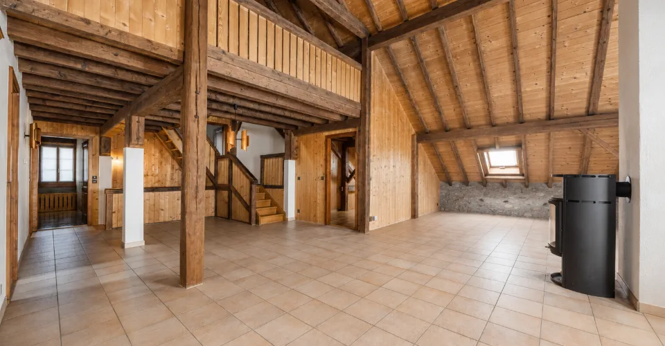 Ancienne ferme vaudoise rénovée avec potentiel
