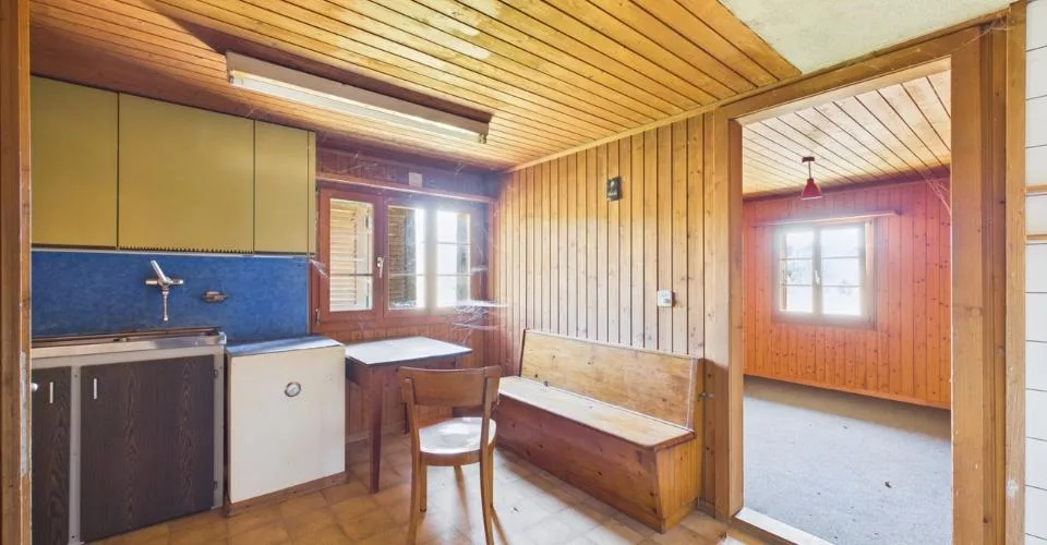 Maison à démolir avec projet de construction approuvé à vendre