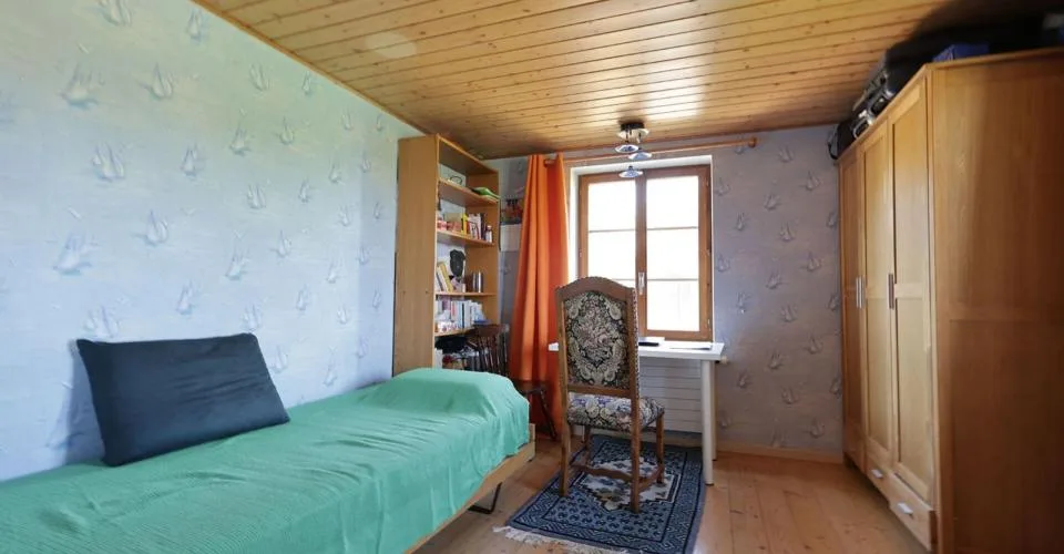 En exclusivité - Maison de charme de 7.5 pièces avec parcelle de 2'000 m2 – Foto 13 von 13