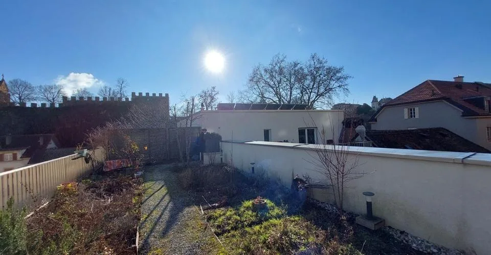 Appartement moderne de 3,5 pièces bénéficiant d'une terrasse et d'un garage