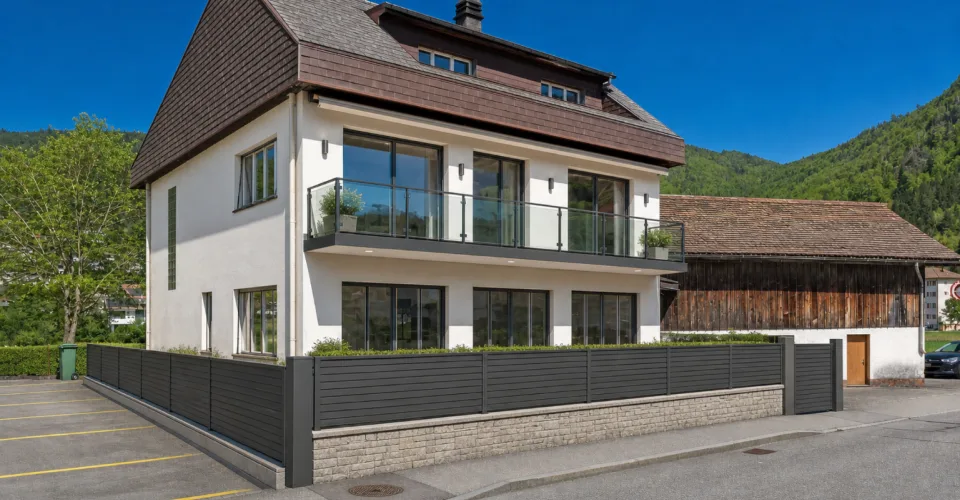 Sonceboz, maison à rénover avec grange