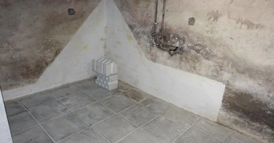 RESERVEE Les Reussilles - Maison de 6 1/2 pièces avec remise