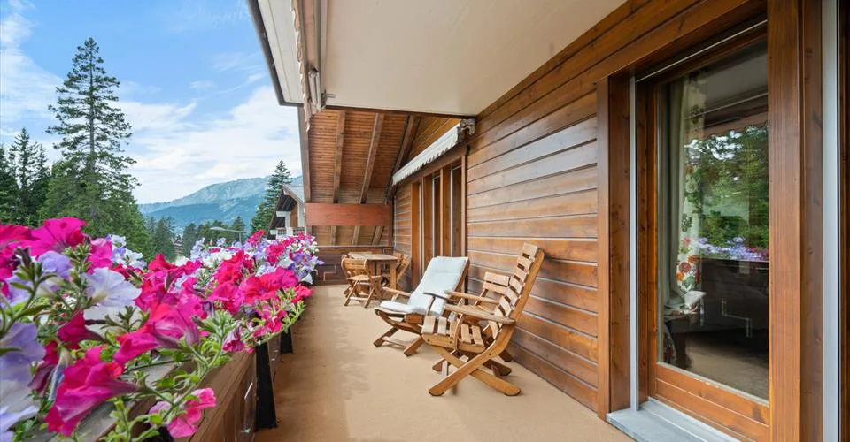 Spacieux appartement 4 chambres centre Crans et golf