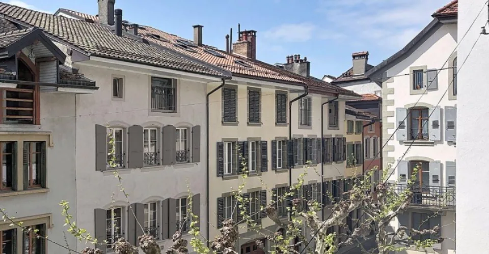 Lutry - Maison atypique dans le bourg