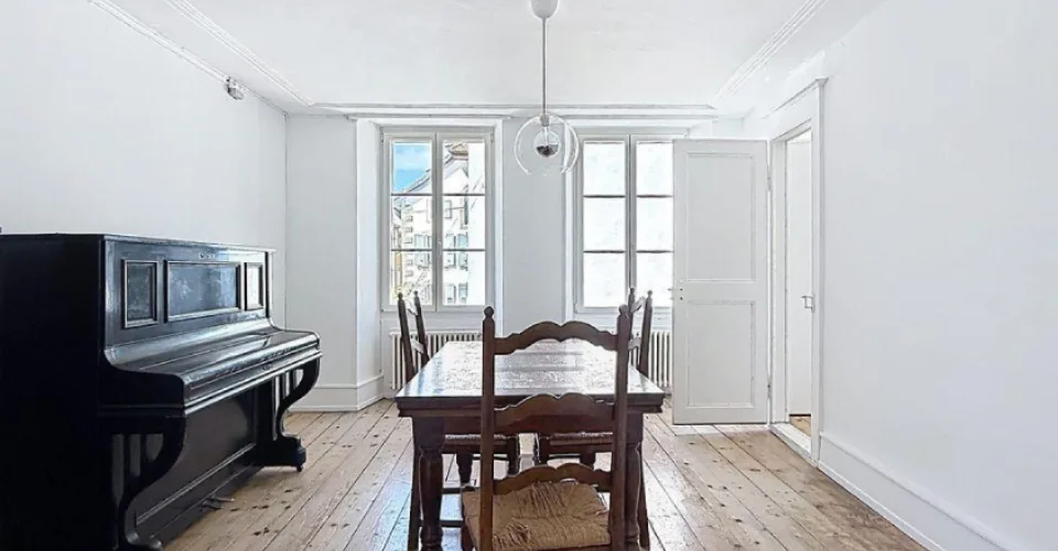 Lutry - Maison atypique dans le bourg