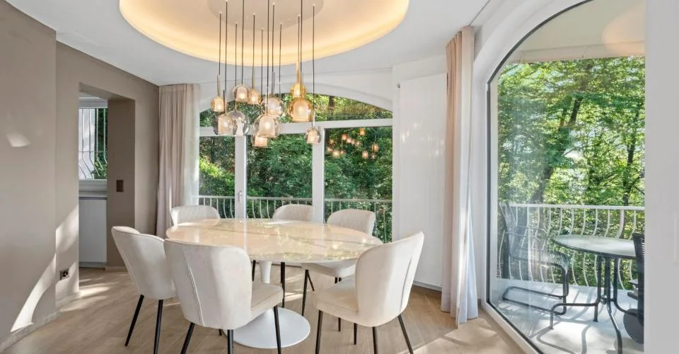 Montagnola - ESCLUSIVO 3,5 LOCALI IN VILLA DI SOLE 4 UNITÀ, UN'OASI DI DESIGN IMMERSA NEL VERDE | Montagnola - EXCLUSIVE 3.5-ROOM APARTMENT IN A VILLA WITH ONLY 4 UNITS, A DESIGN OASIS SURROUNDED BY GREENERY | Montagnola - EXKLUSIVE 3,5-ZIMMER-WOHNUNG IN