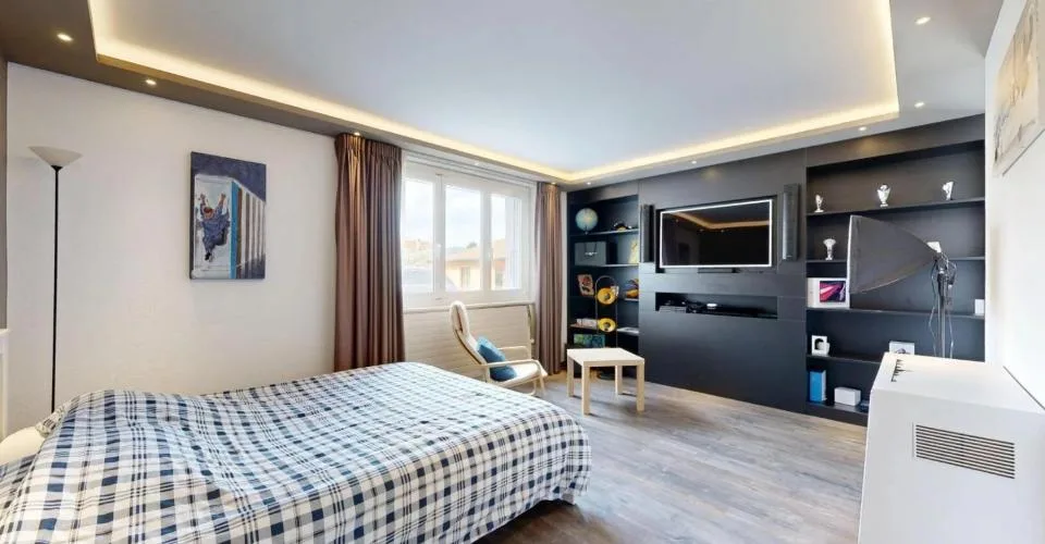 Villa d'exception avec piscine intérieure, terrasses panoramiques et é
