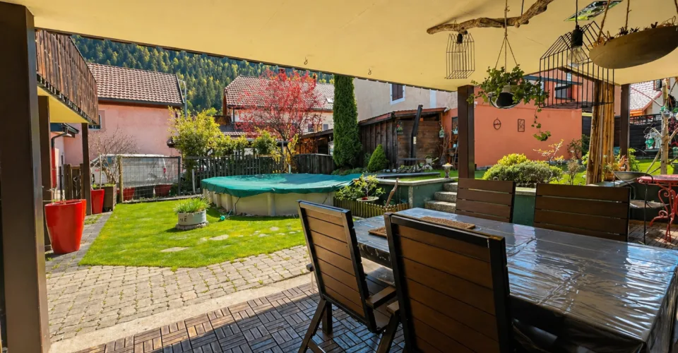 Superbe maison de 4 appartements
