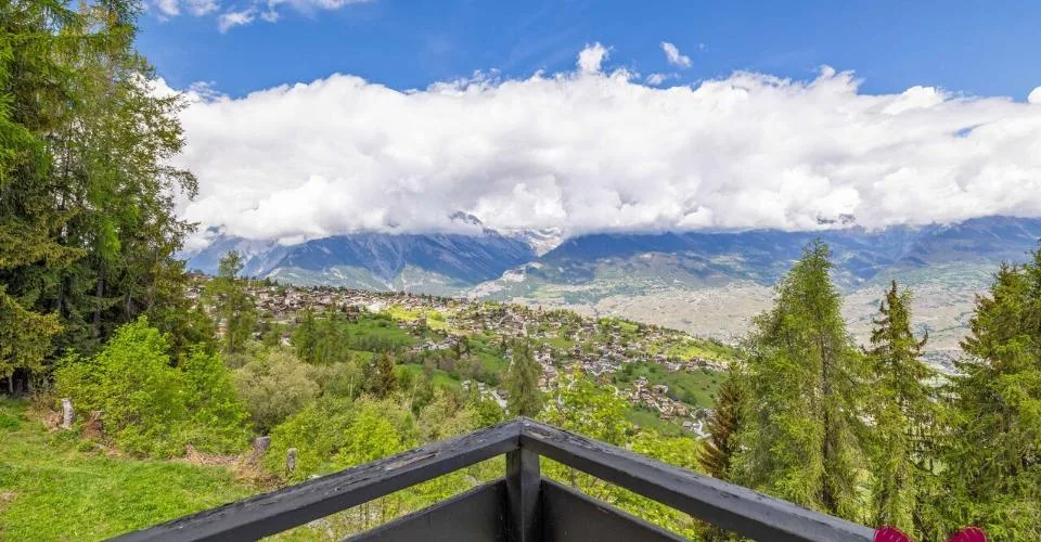 A vendre villa avec vue panoramique en résidence principale ou secondaire