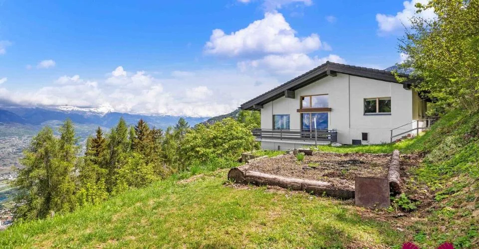 A vendre villa avec vue panoramique en résidence principale ou secondaire