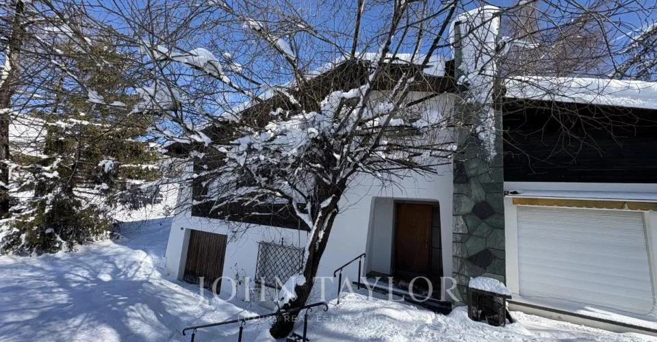 Chalet à rénover avec vue sur la Vallée du Rhône