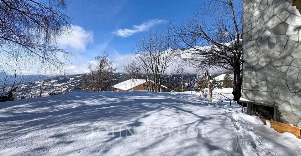 Chalet à rénover avec vue sur la Vallée du Rhône