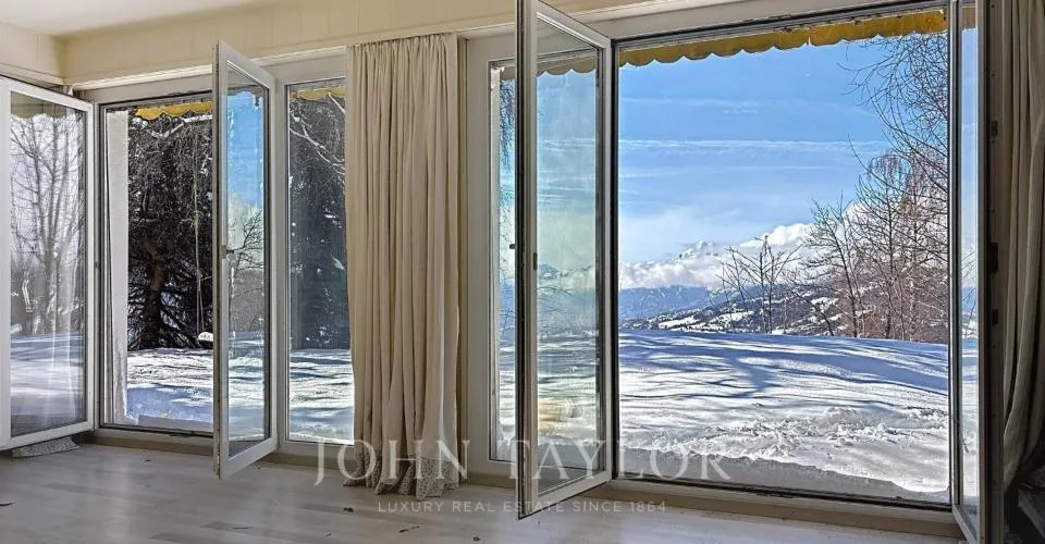Chalet à rénover avec vue sur la Vallée du Rhône