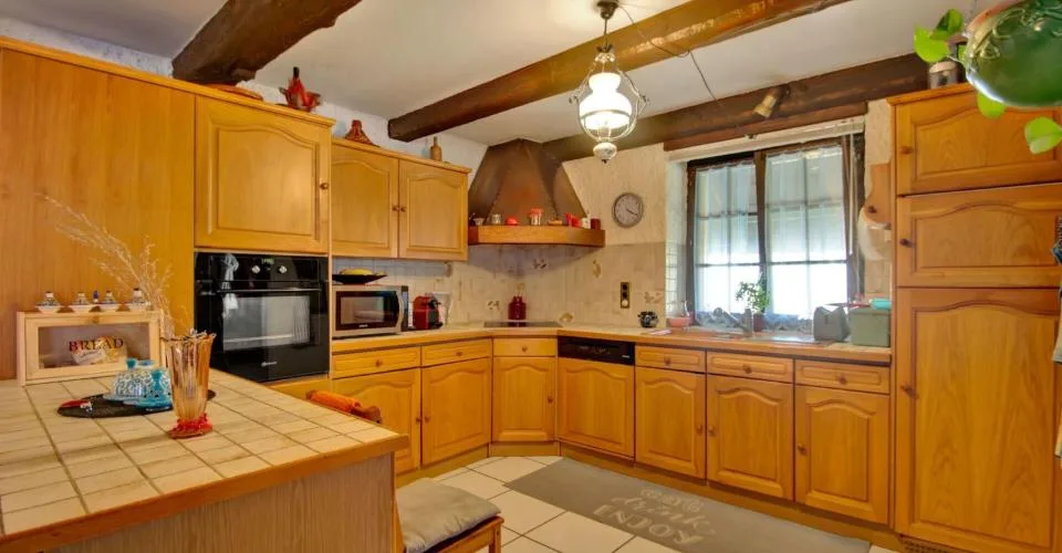 Courtelary, maison de 2 appartements, grange, jardin, places de parc – photo 7 sur 13