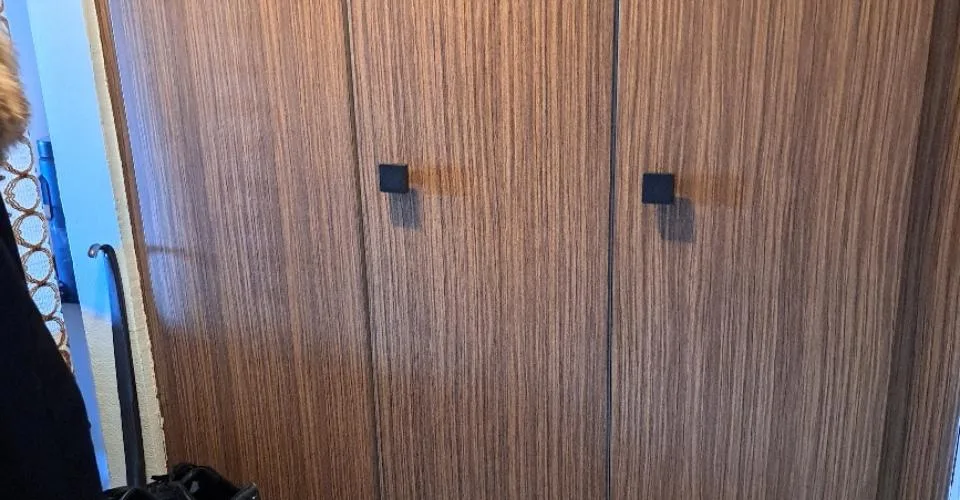 Appartement 3.0-14, 3.5-Zimmerwohnung (2 Studios nebeneinander), 2 Südbalkone und schöner Aussicht – Foto 7 von 10