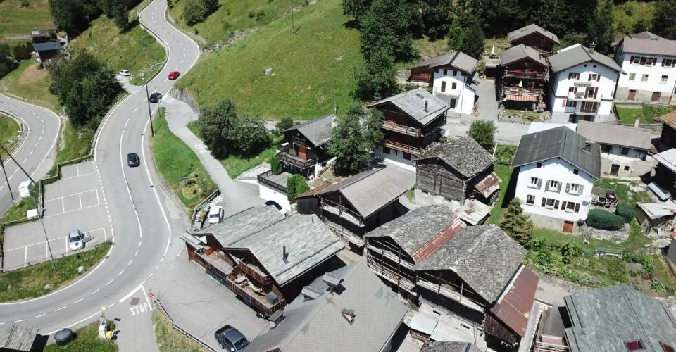 Grange "Est - 5 pièces - Fontenelle
