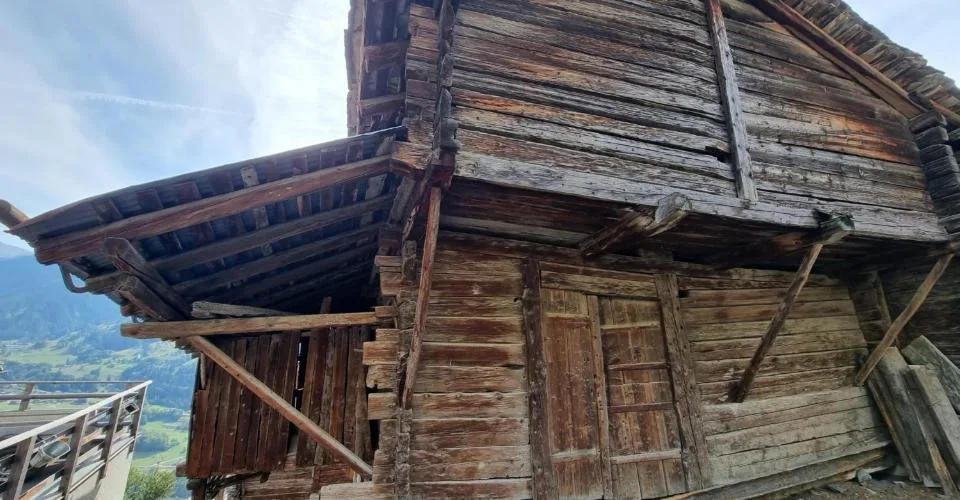 Grange "Est - 5 pièces - Fontenelle