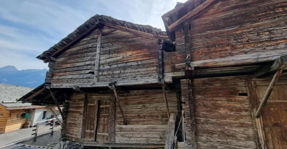 Grange "Est - 5 pièces - Fontenelle