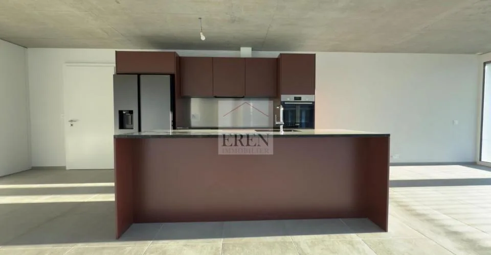 Attique panoramique 4,5 pièces entièrement vitrés avec balcon-terrasse en angle de 72m2 – foto 5 di 13