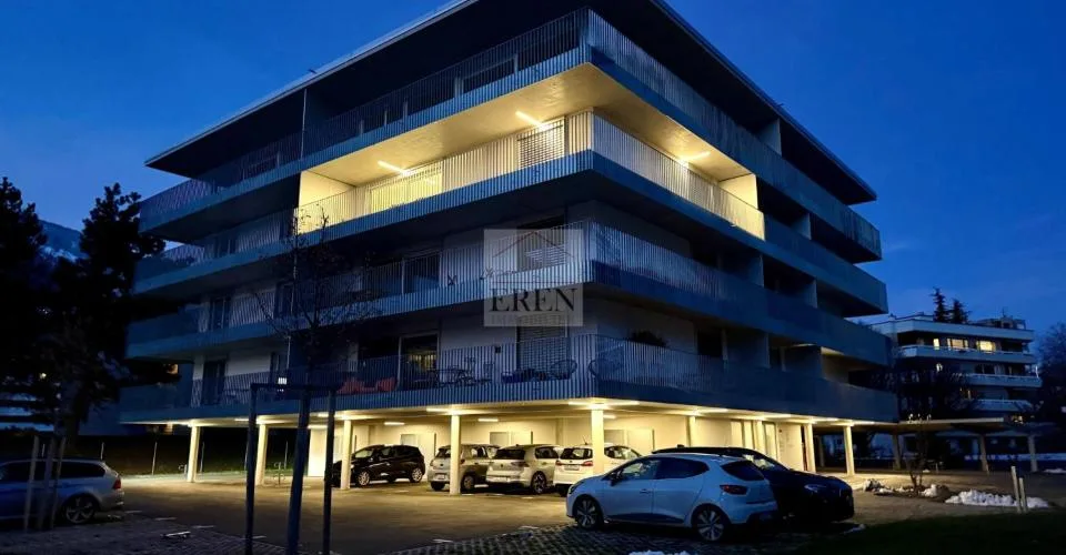 Attique panoramique 4,5 pièces entièrement vitrés avec balcon-terrasse en angle de 72m2 – foto 13 di 13