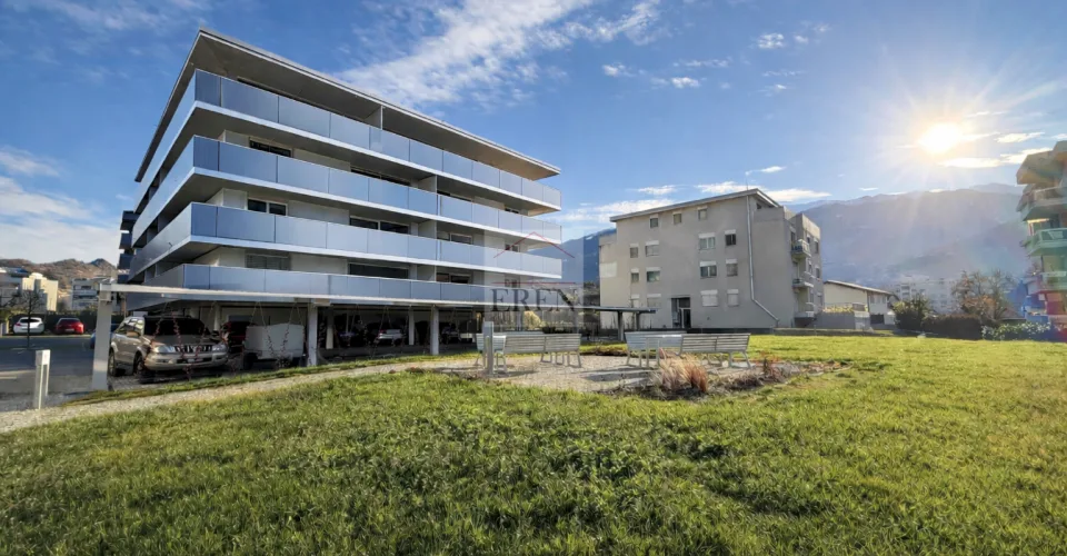 Attique panoramique 4,5 pièces entièrement vitrés avec balcon-terrasse en angle de 72m2 – foto 12 di 13