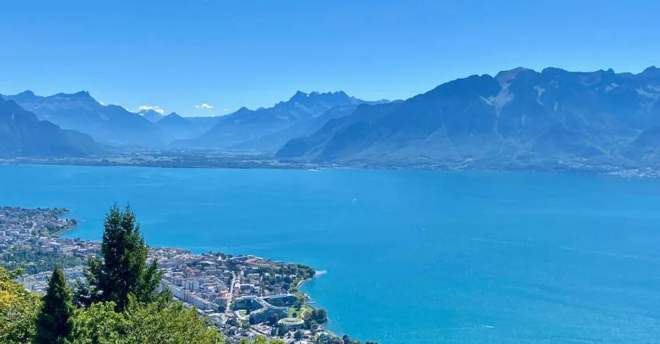 Appartement clé en main de 2 chambres avec terrasse et vue panoramique