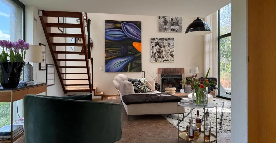Icône architecturale des années 70 : vie de loft extravagante sur la Côte d'Or – photo 19 sur 24