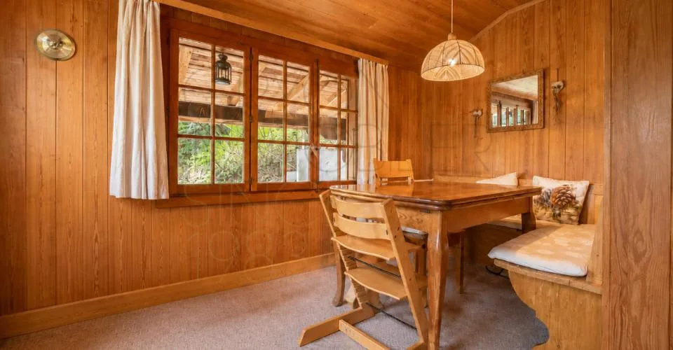 Chalet de 4,5 pièces à rénover à Gryon, vue et calme – photo 18 sur 24