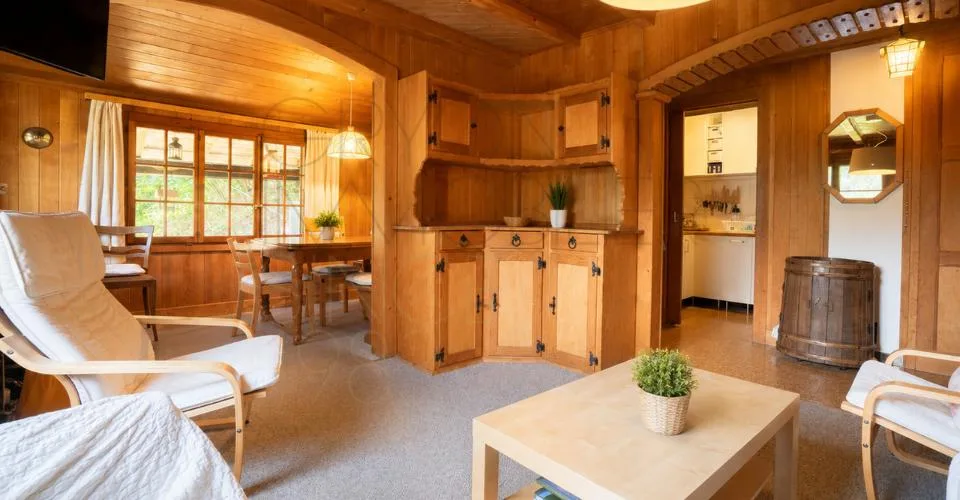 Chalet de 4,5 pièces à rénover à Gryon, vue et calme – photo 17 sur 24
