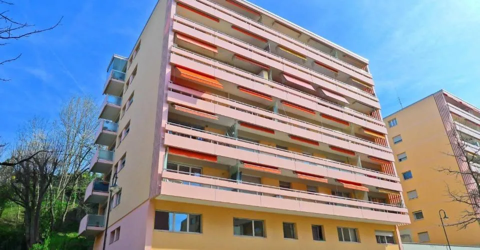Appartement de 4 pièces à rénover proche du lac
